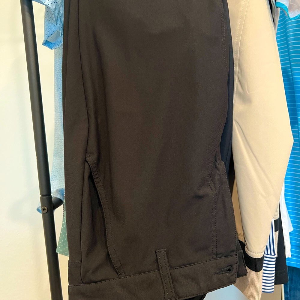 Bylt premium basics everyday pants, like new. Worn on a few occasions. Slim leg